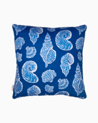 20" Indoor/Outdoor Pillow, Barton Blue Shell Of A Good Time, large - Lilly Pulitzer
