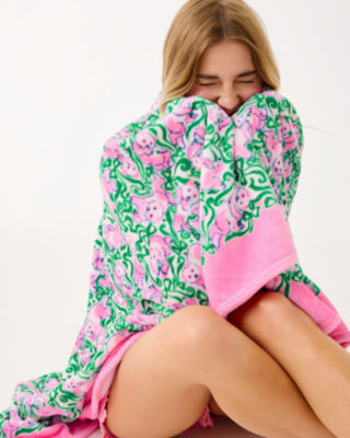 Lilly Pulitzer Paradise Blanket In Pink