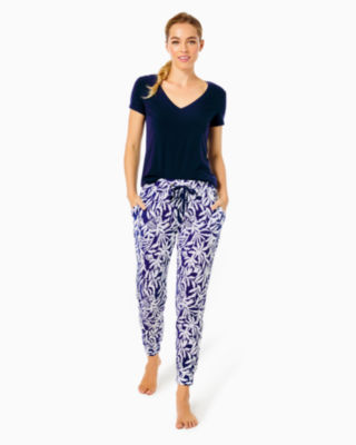 Lilly Pulitzer Upf 50+ 27" Lillabeth Pant In Low Tide Navy Flocking To Paradise