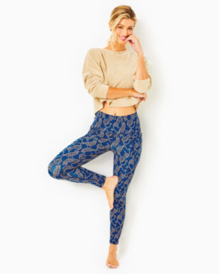 Lilly Pulitzer, Pants & Jumpsuits, Lilly Pulitzer Luxletic 2 Weekender  Leggings Finn Top Fished My Wish Small