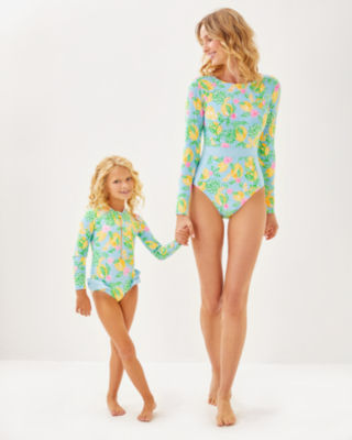 UPF 50+ Girls Denning Rashguard Swimsuit, Bluette Make Lemonade, large image 3