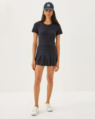 Lilly Pulitzer Upf 50+ Luxletic Freesia Pleated Skort In Black