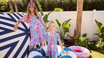 models in floral matching outfits