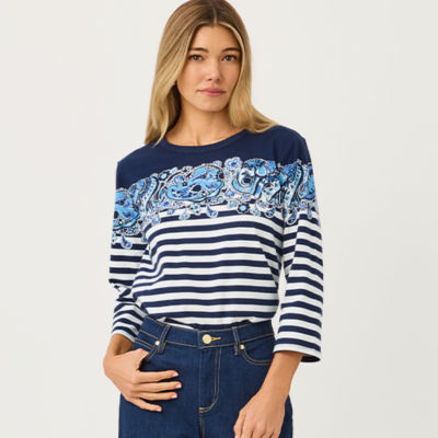 Woman wearing a striped blue top