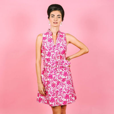 Woman wearing a pink and pink patterned dress